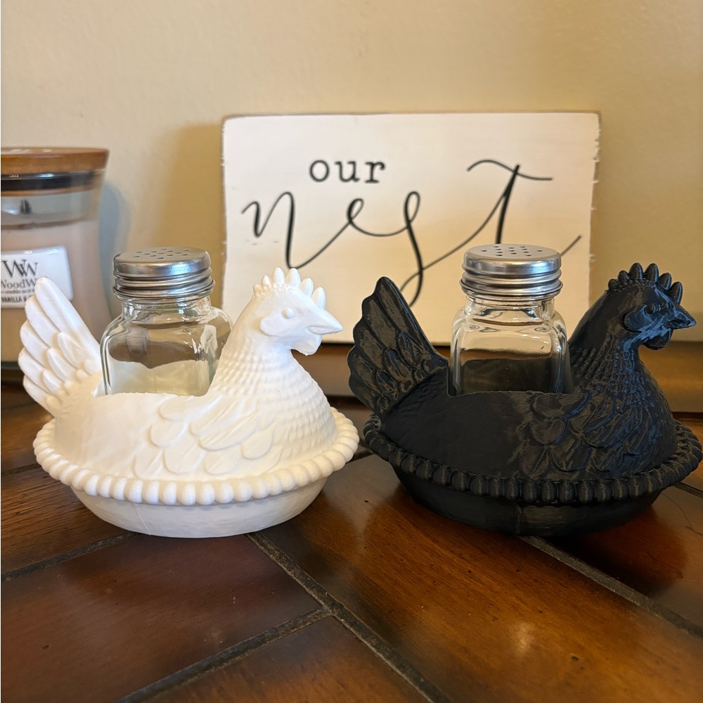 Chicken Salt and Pepper Shaker Set